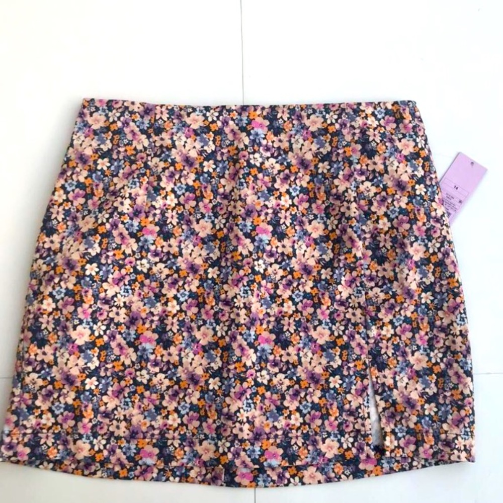 Ditzy floral modern does 90s essential skirt
